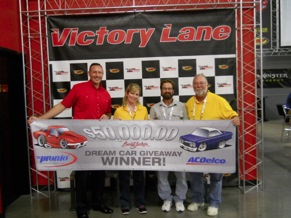 Left to right: Dan Garrison, ACDelco Market Area Manager; Kerri Gulick, National Pronto Association, Grand Prize Winner Terry Burnah of Beard’s 66; and Bill Maggs, president of National Pronto Association.